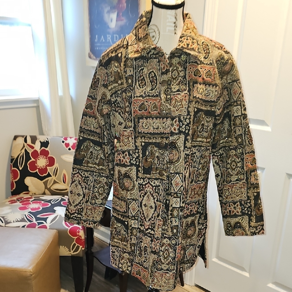Chico's - Picture 1 of 16